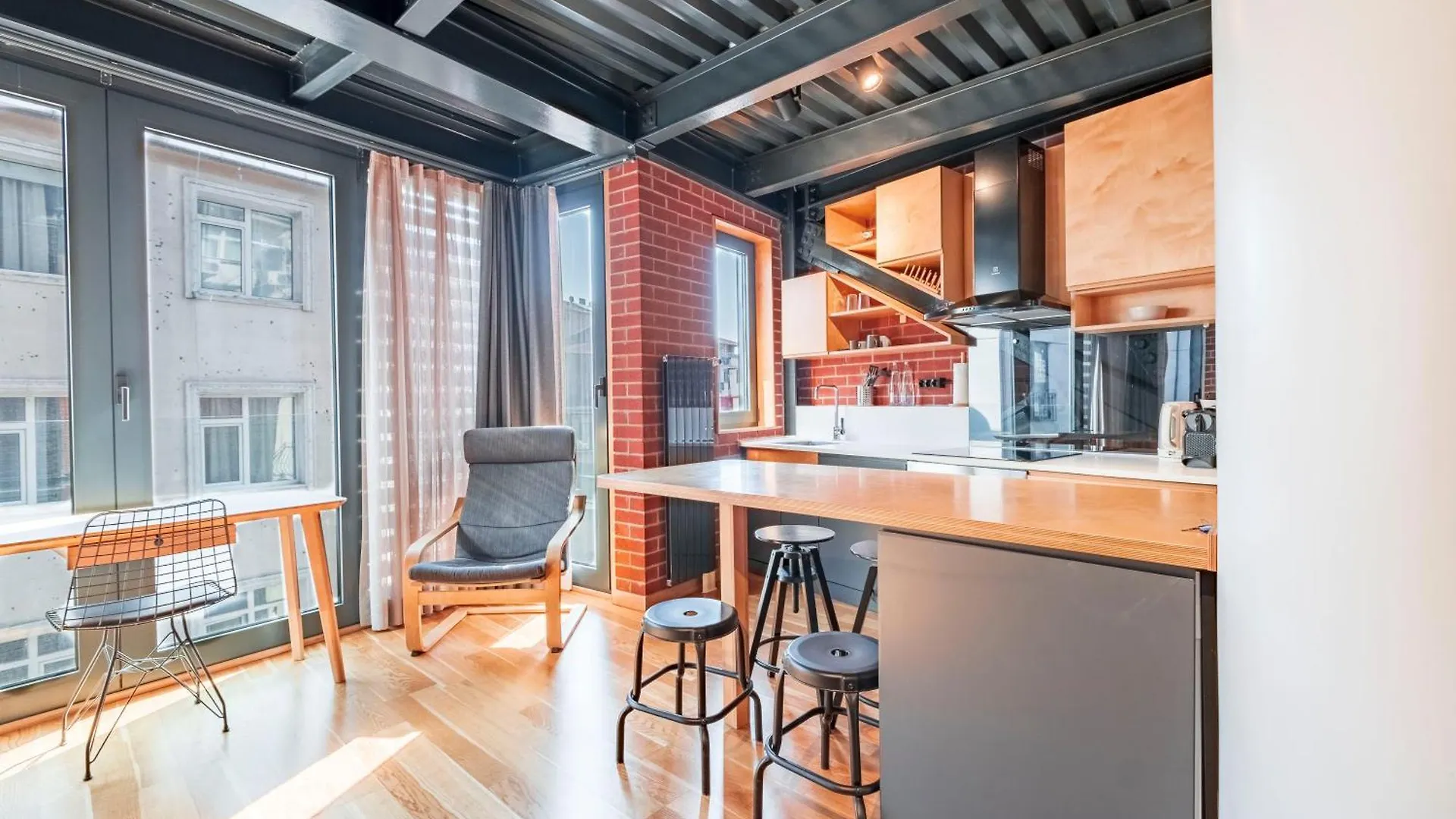 Homie Suites - 