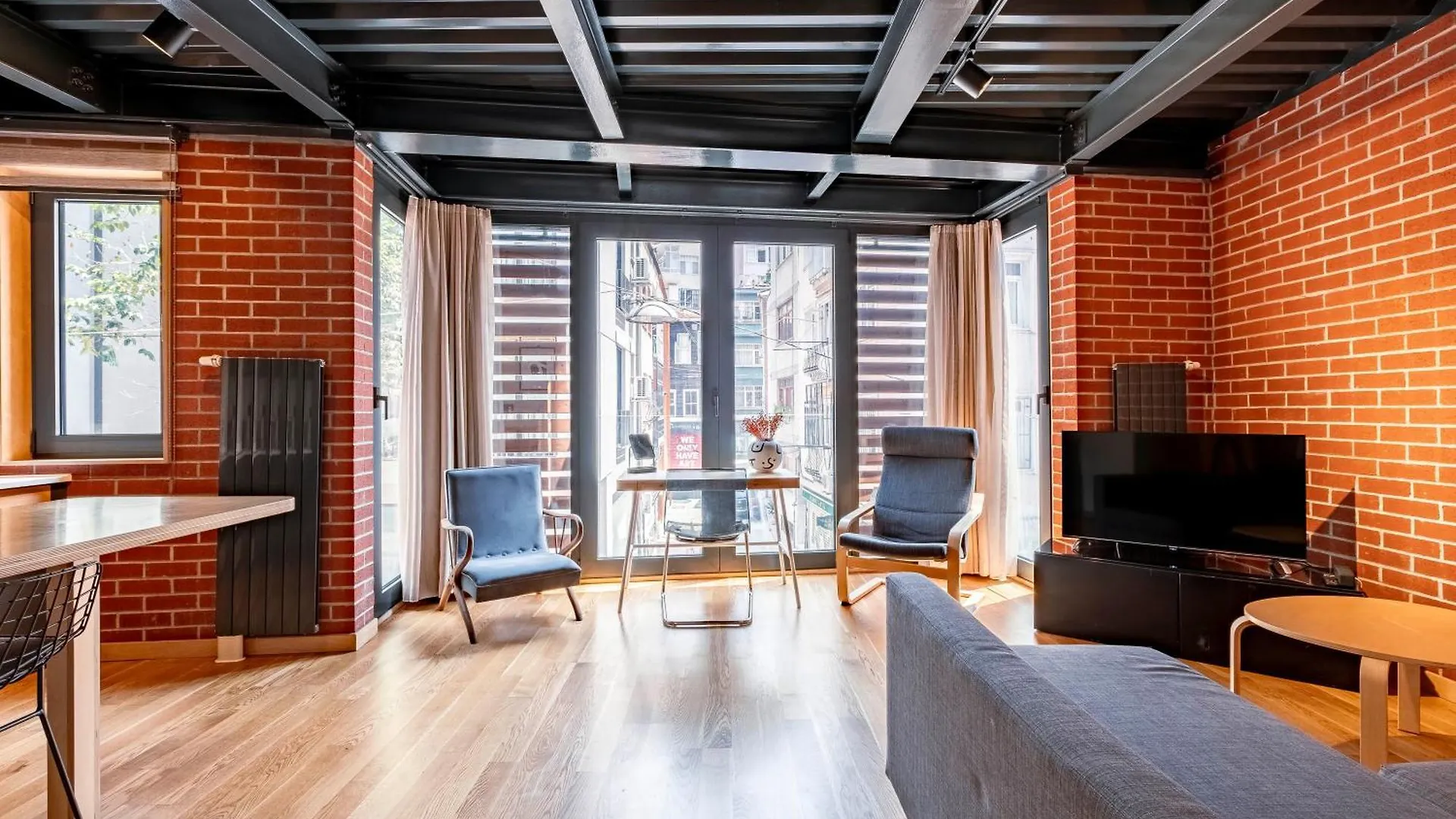 Homie Suites - 