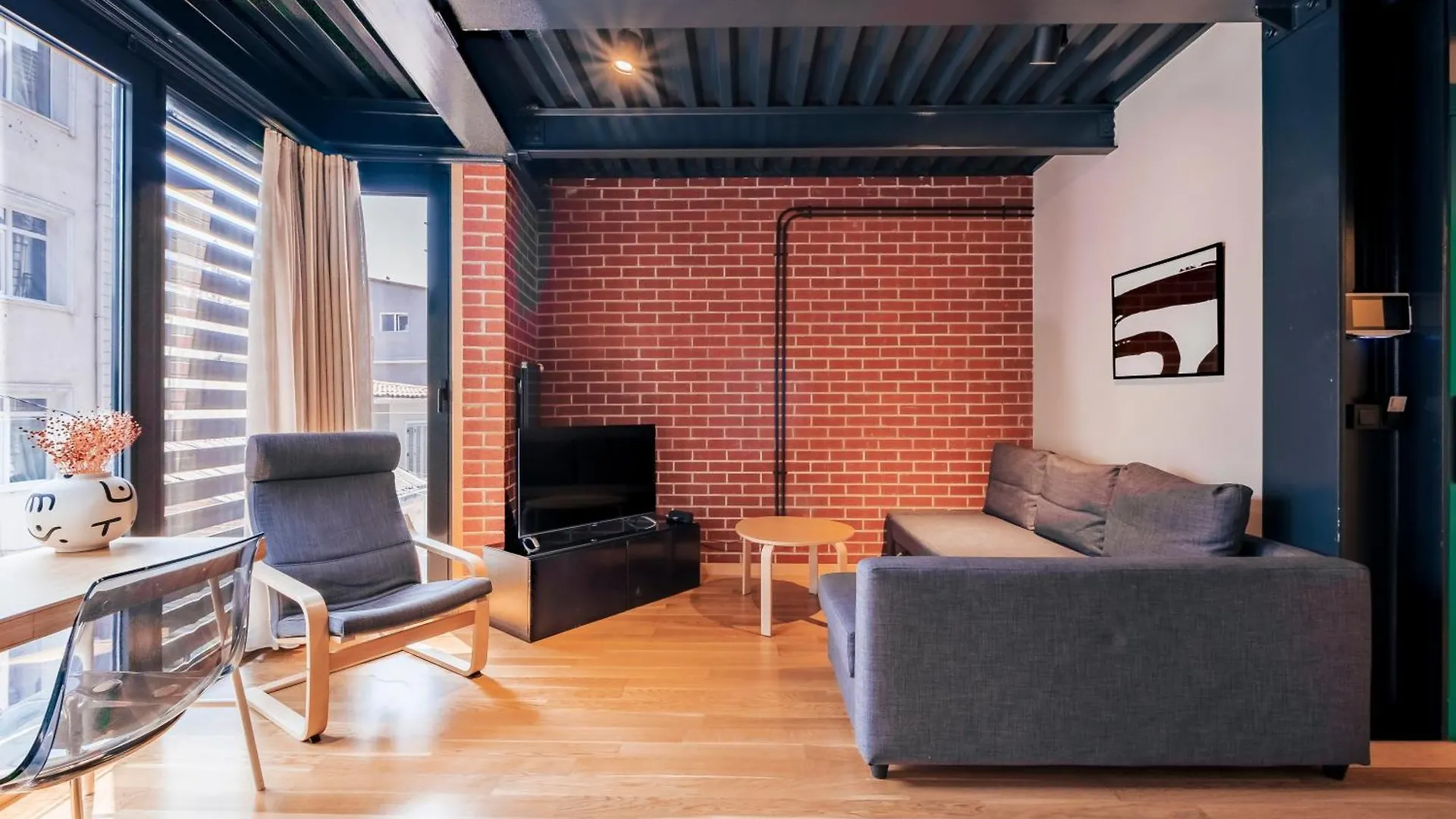 Homie Suites - 