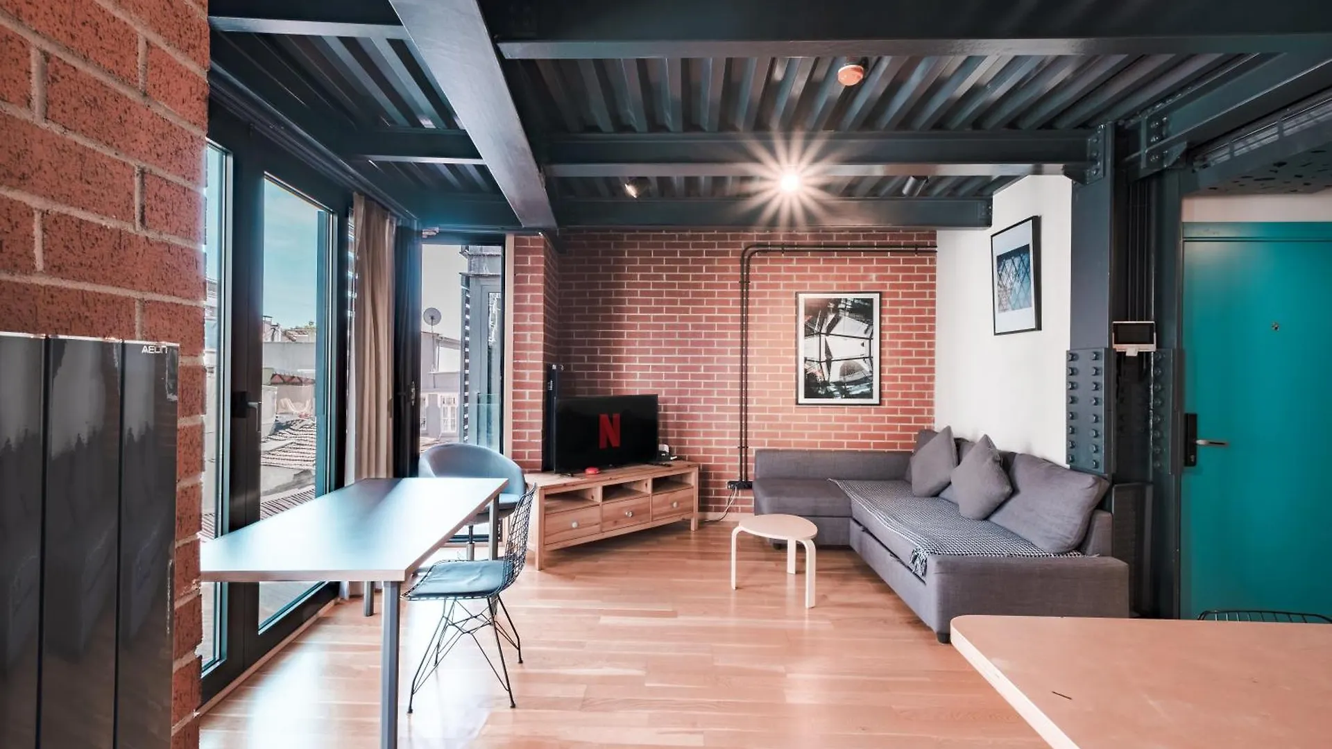 Homie Suites - 