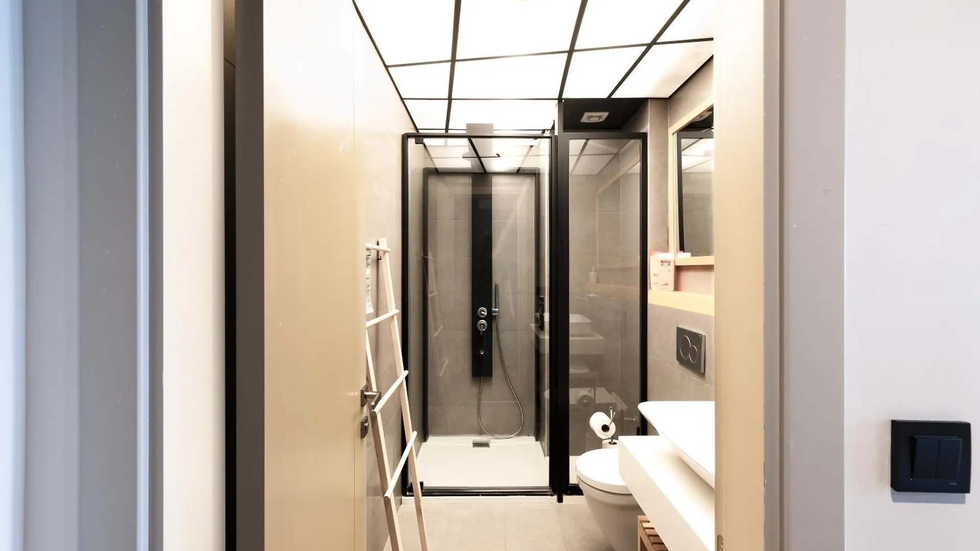 Homie Suites - 
