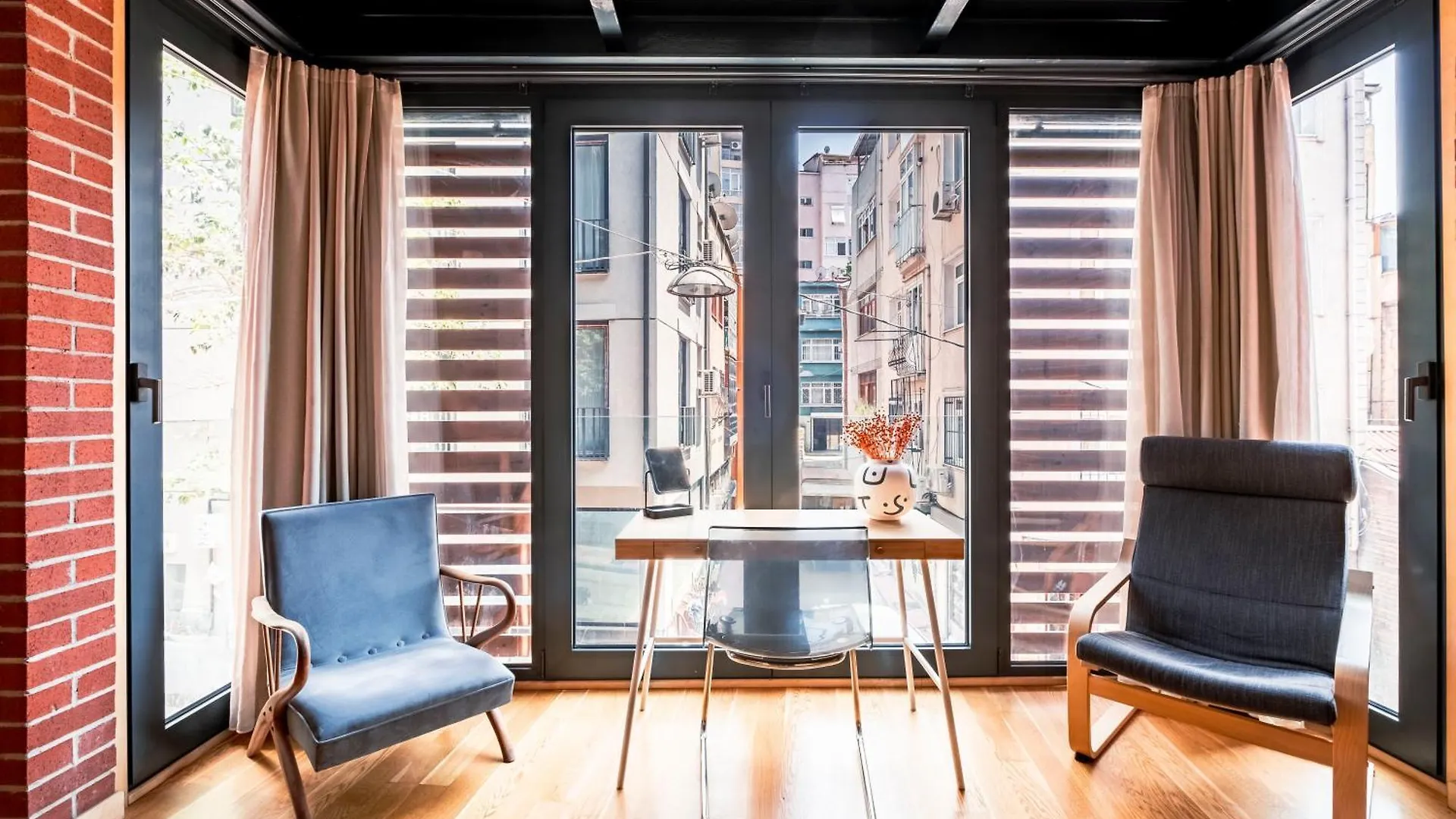 Homie Suites - 