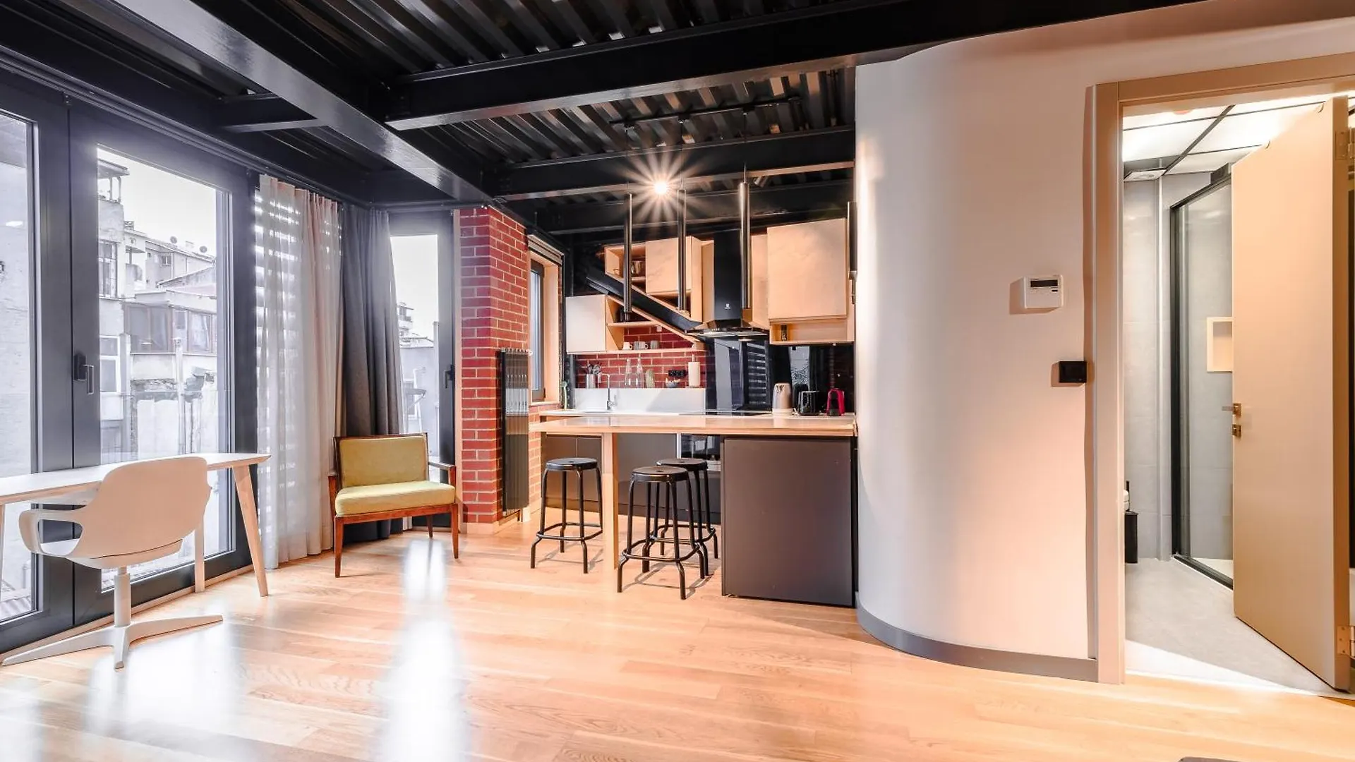 Homie Suites - 